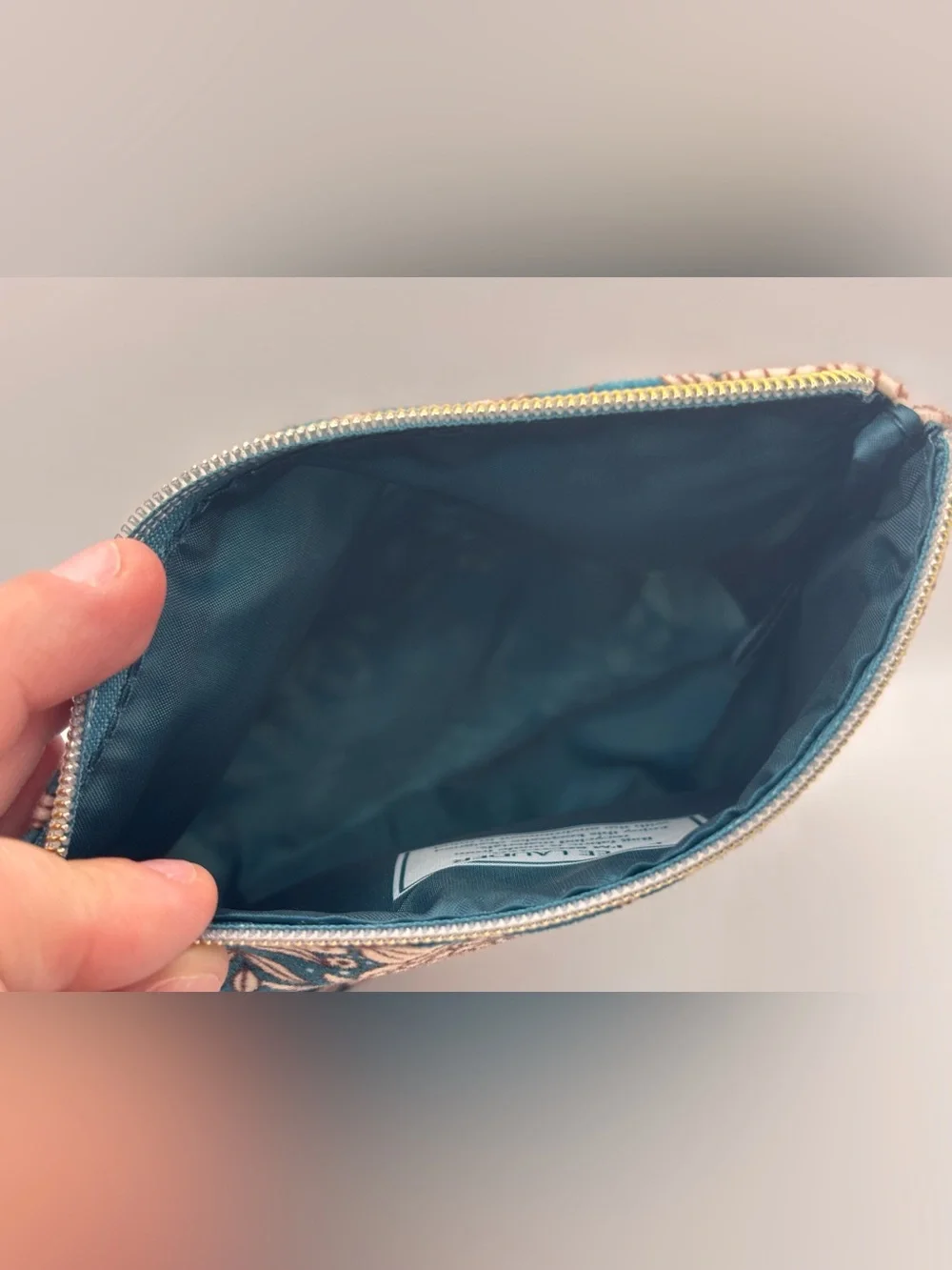 NWT Estée Lauder Turquoise Blue Floral Velvety Cosmetic Pouch with Gold Zipper